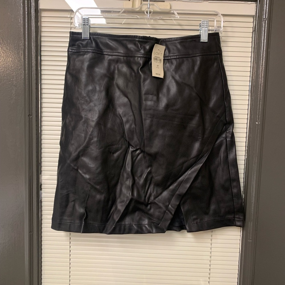 🫶🏼 NWT LOFT Black Mini Skirt BLACK WOMENS SIZE 6 petite holiday Christmas party